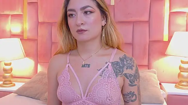 XXX chat uživo modela LiahRose_