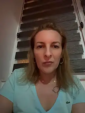 Вебкам-шоу Hot-Milf4U