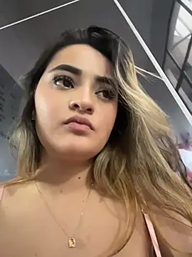 Chat +18 de Antonella_Julieta ao vivo