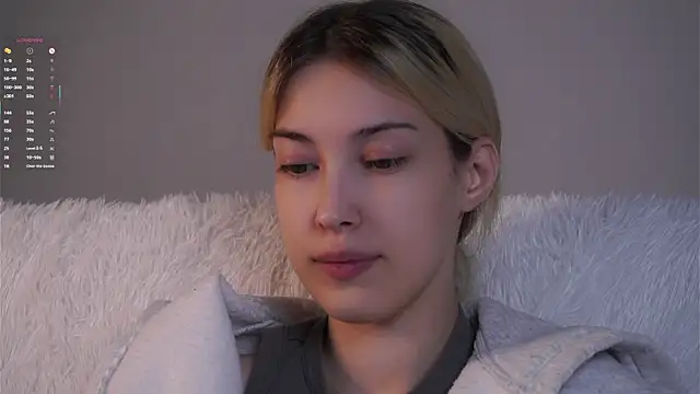 Онлайн чат XXX AngelicRice