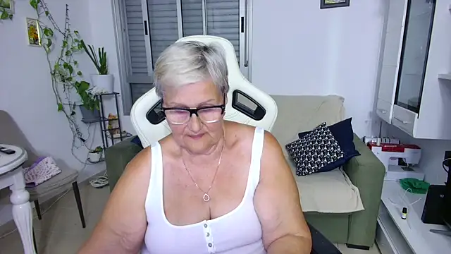Онлайн чат XXX Selenna57