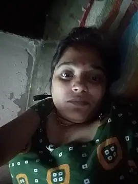 Trisha_71 লাইভ চ্যাট রুম