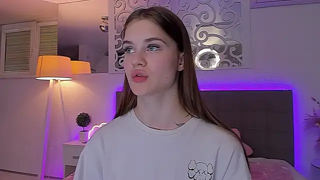 LuisaClover Live XXX Chat