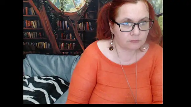 PlayfullMature Chat XXX live