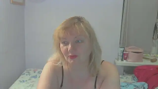 Lusi-777's Live XXX Chat