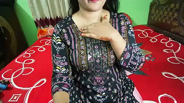 BengaliQueenStar's Live XXX Chat
