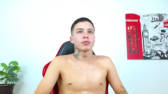 XXX chat uživo modela Cumandres18