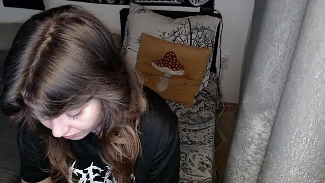 Chatroom XXX en direct de AlienforTwenty