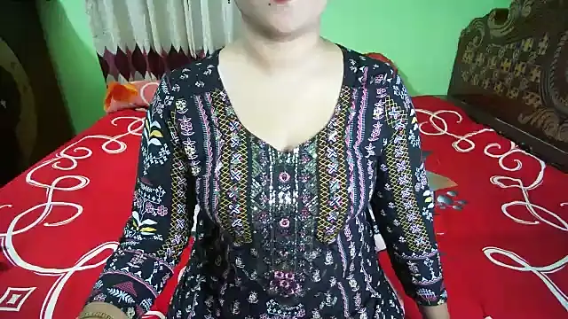 Chat +18 de BengaliQueenStar ao vivo