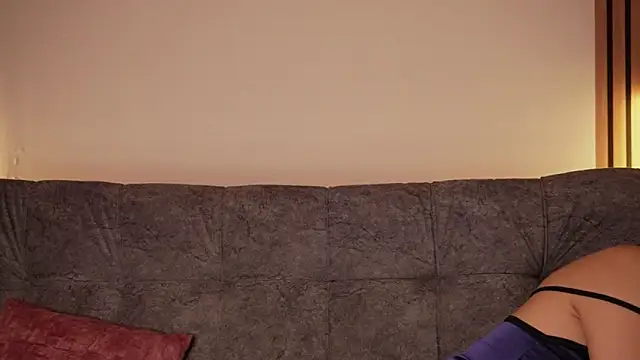 AyleenEvans' Live XXX Chat