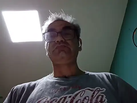 delfi6 লাইভ XXX চ্যাট