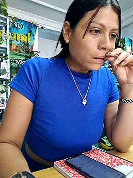 Sala de chat ao vivo de Tatianna_Loove_