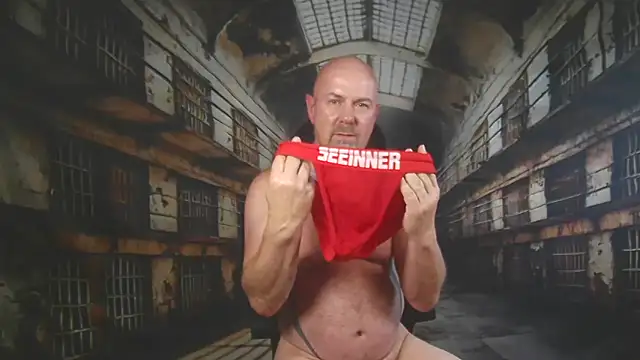 ManlyPrisonGuy Live XXX-chat