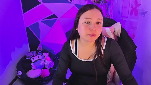little_emma0's Live XXX Chat