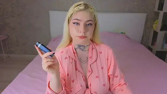 Chat +18 de NikaRocks ao vivo