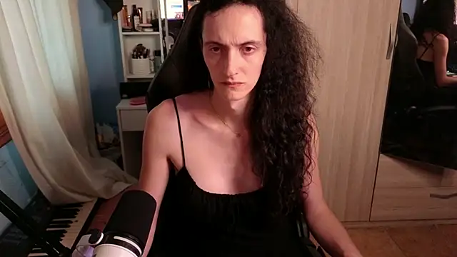 MemiSecrets – webcam-show
