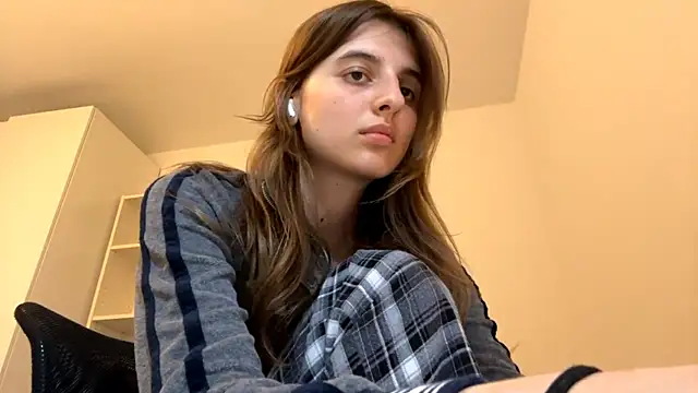 ActaedCottage Show in webcam
