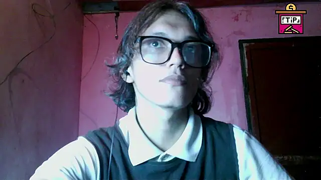cherryuwu's Live XXX Chat