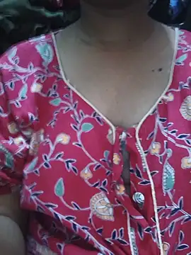 Shivani-tiwari's Webcam Show