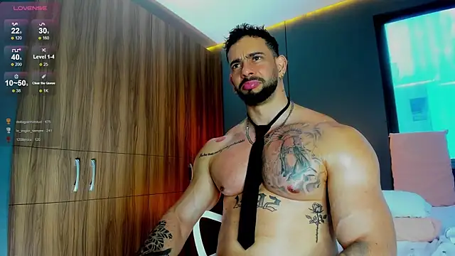 massimo_visconti live XXX chat