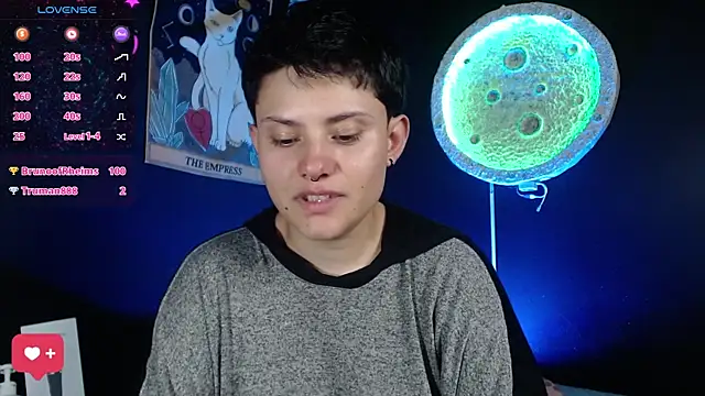Živý XXX chat girl_intense444