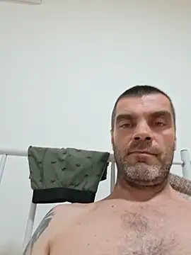 XXX chat uživo modela MASTERBALCANIAN