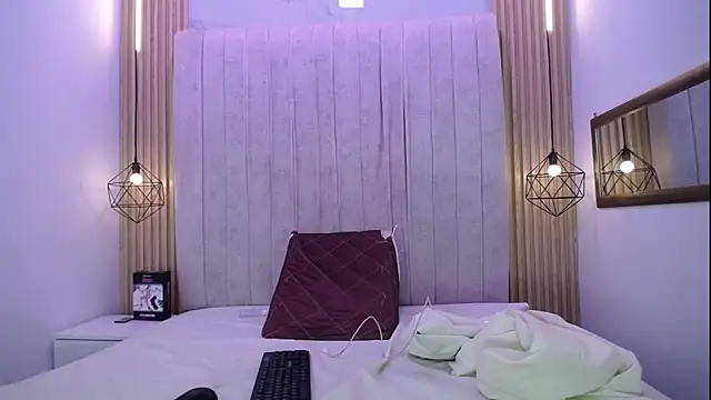 HeroyMia Webcamshow