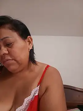 Chat +18 de Veronica_missbigg ao vivo