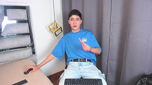 Alantaylorr_ – Naživo XXX chat