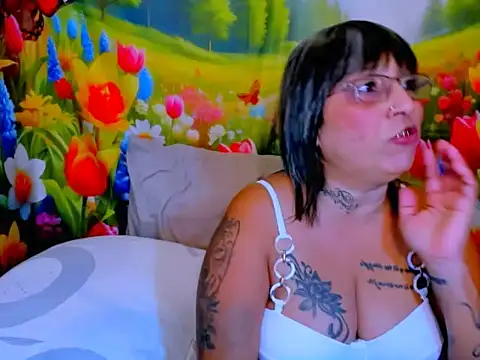 indianroxy live XXX chat