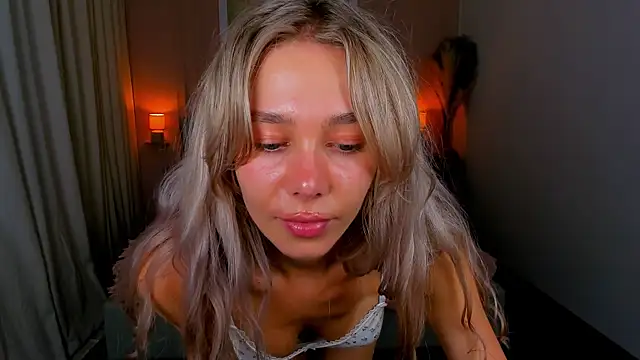 LuluAlis Live XXX-chat