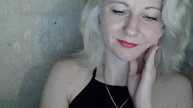 Katerina-Kissa 웹캠 쇼