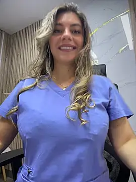 Show modela alicee16 na web-kameri