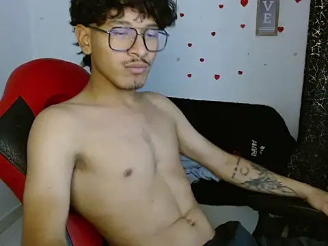 Show modela blackfox_desire na web-kameri