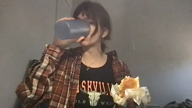 olivertouchedyourshoulder Show in webcam