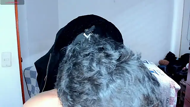 Tommy_BredのライブXXXチャット
