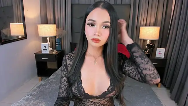 MiaMow live XXX chat