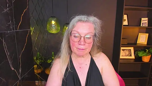NataliMellow's Live XXX Chat