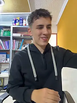 AdrianRinaldi – Live XXX-chat