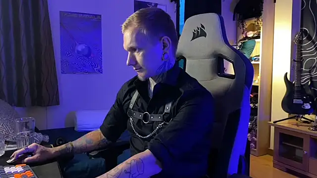paulvelvet 在線直播表演