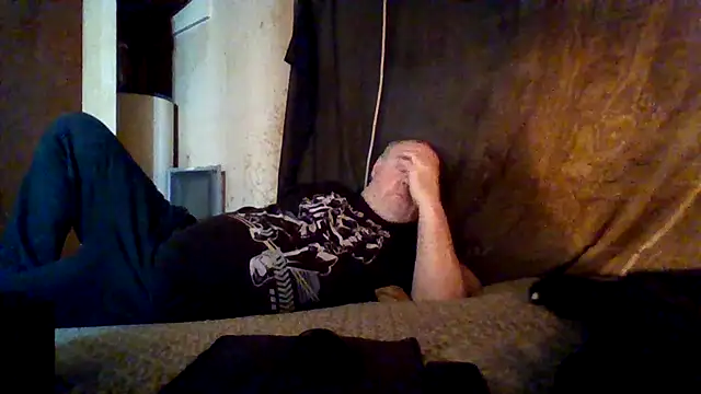 Nightshade1195 Show in webcam
