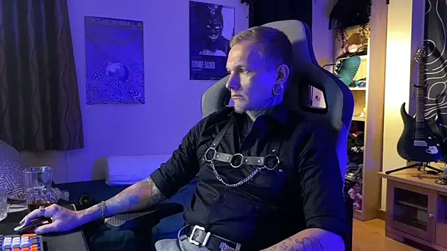 paulvelvet's Webcam Show