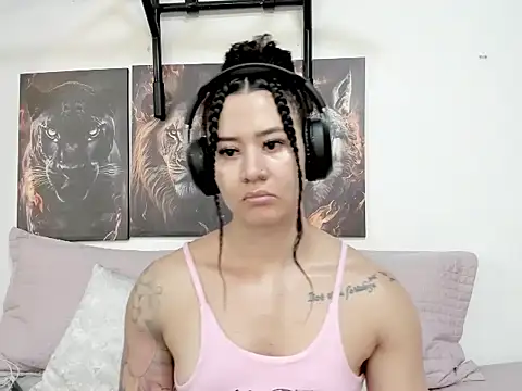 Chat +18 de AngelMartinss ao vivo