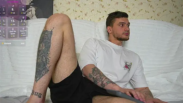 Show modela johnstoneisland na web-kameri