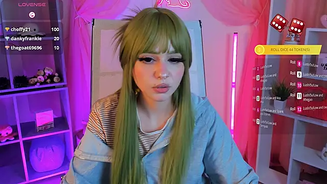 YunaLeaf Live XXX-Chat