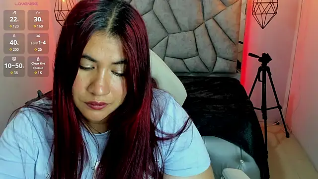 Chatroom XXX en direct de Addyy_02
