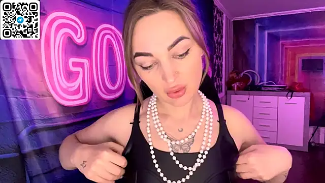 Vellora_ Adlı Modelin Canlı XXX Sohbeti