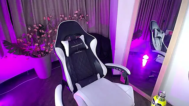 Chat +18 de lexy_the_best ao vivo
