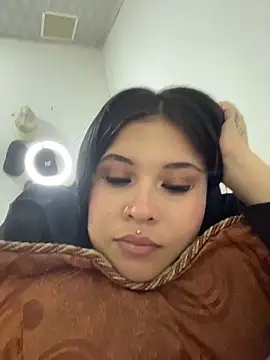 LunnaMoretti Adlı Modelin Canlı XXX Sohbeti