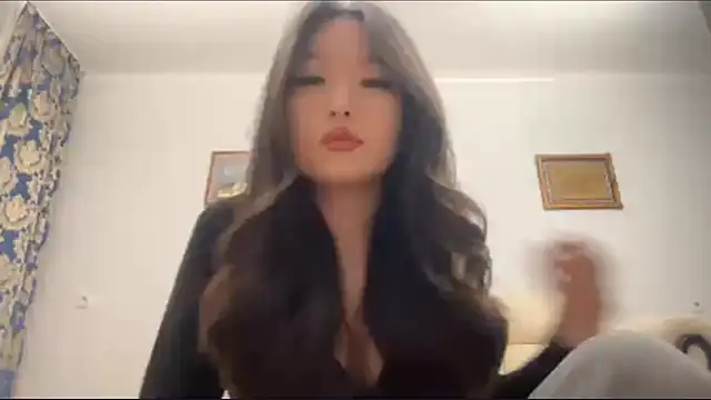 EvilEmma's Live XXX Chat